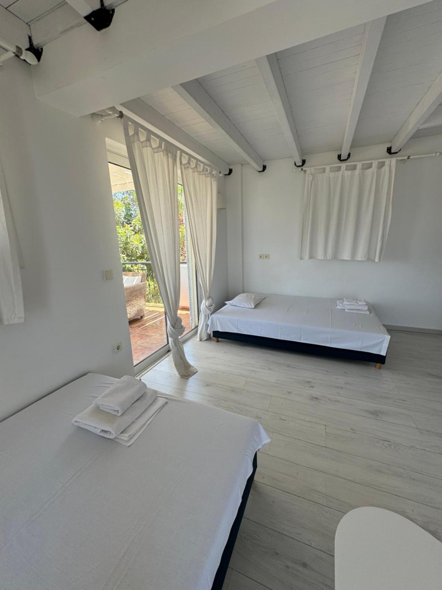 Elafonisos Mare Hotel Room photo